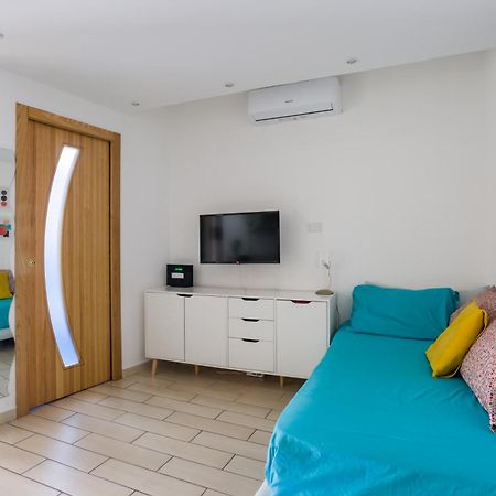 Flavia'S Home نابولي المظهر الخارجي الصورة